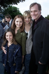 Photos de Mackenzie Rosman - Summer Catch Premiere 08.22.2001 - 3